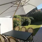 Maison De Vue Holiday home
