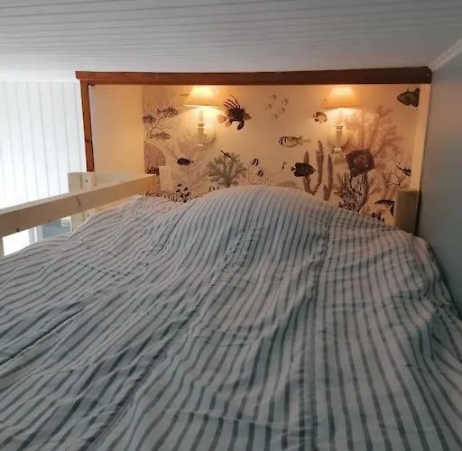 Maison De Vue بيت للعطل بورنيك