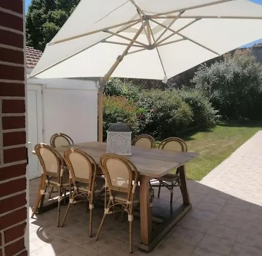 Maison De Vue بيت للعطل بورنيك