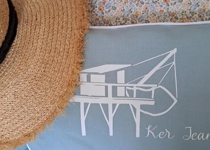 Maison De Vue بورنيك